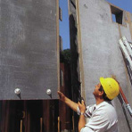 Как выполняется монтаж стеновой опалубки?